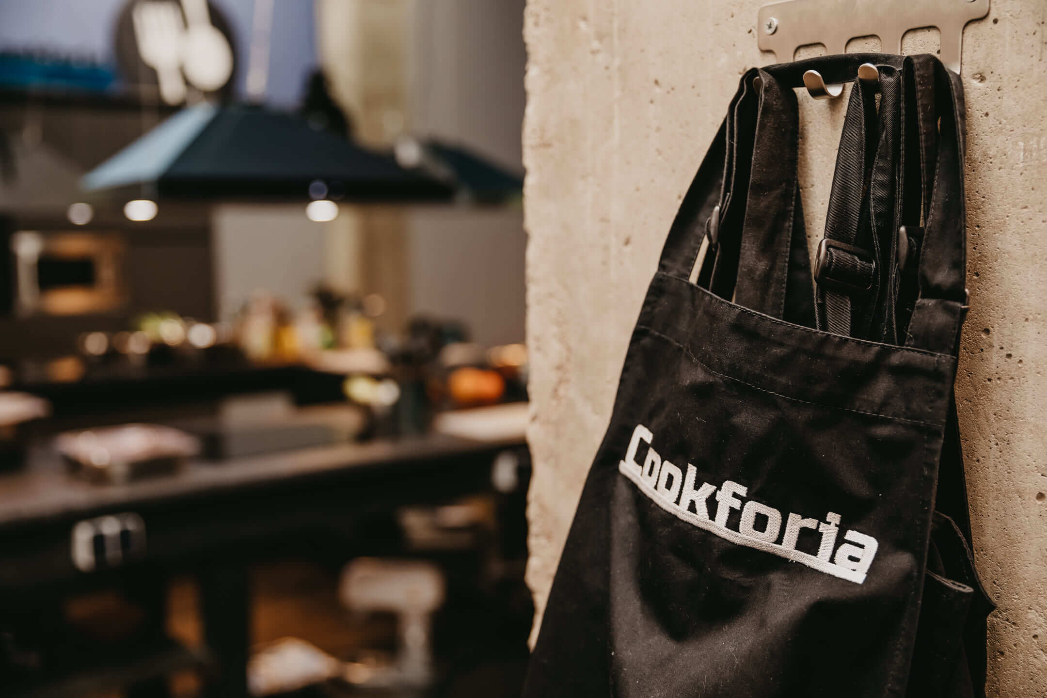 Фартук Cookforia в интерьере кулинарной студии